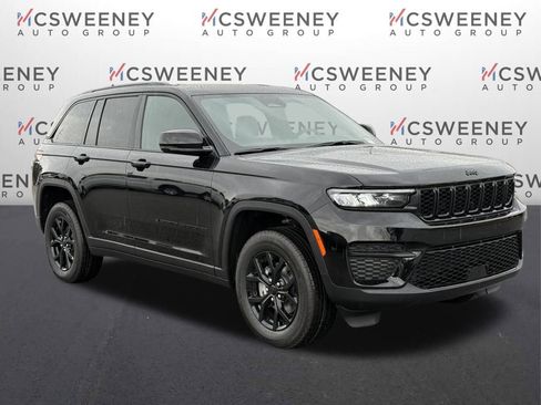 New 2025 Jeep Grand Cherokee Altitude image 7