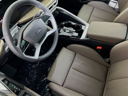 New 2025 Audi Q5 Prestige image 20