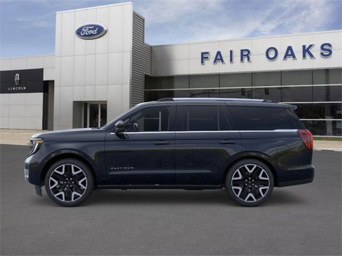 New 2026 Ford Expedition Platinum w/ Platinum Ultimate Package image 3