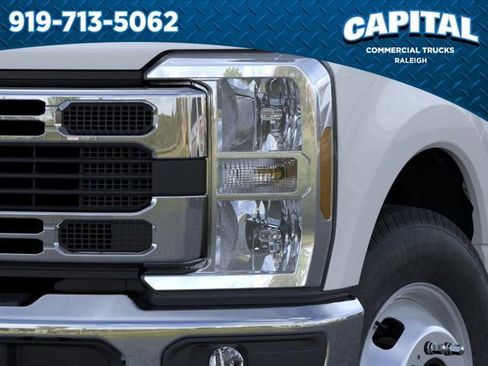 New 2025 Ford F350 XL w/ XL Chrome Package RWD image 18
