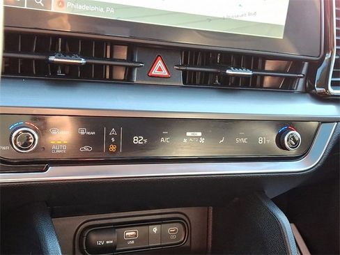 Certified 2025 Kia Sportage EX w/ Premium Package image 15