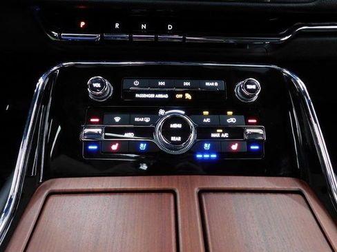 Used 2023 Lincoln Navigator Reserve image 47