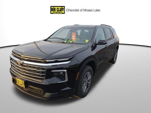 New 2026 Chevrolet Traverse LT image 1