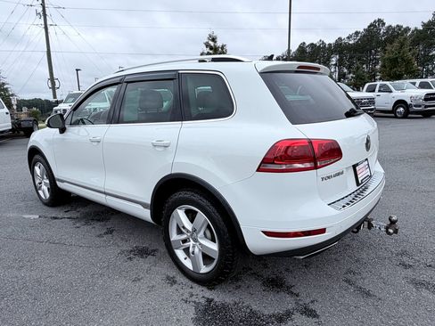 Used 2013 Volkswagen Touareg TDI AWD/4WD image 6