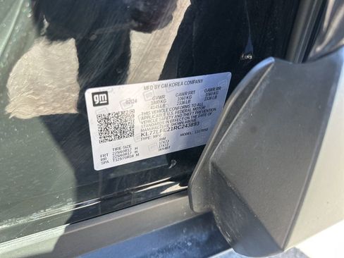 Used 2024 Chevrolet Trax LS image 30