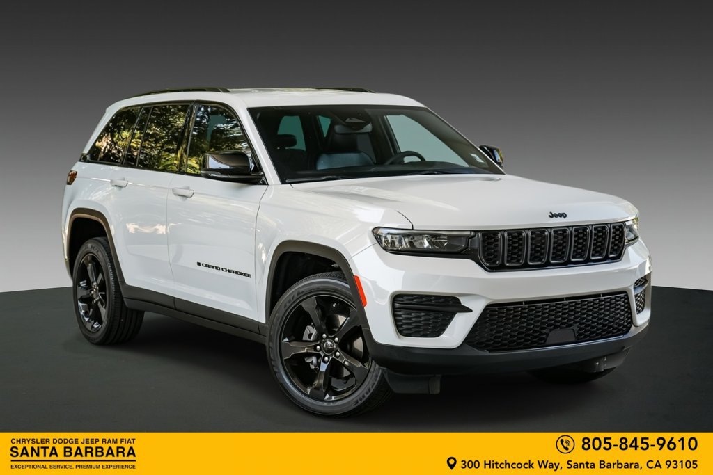 Used 2023 Jeep Grand Cherokee Altitude AWD/4WD image 1