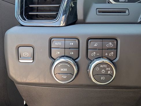 Used 2023 GMC Sierra 1500 AT4 w/ AT4 Premium Package AWD/4WD image 30