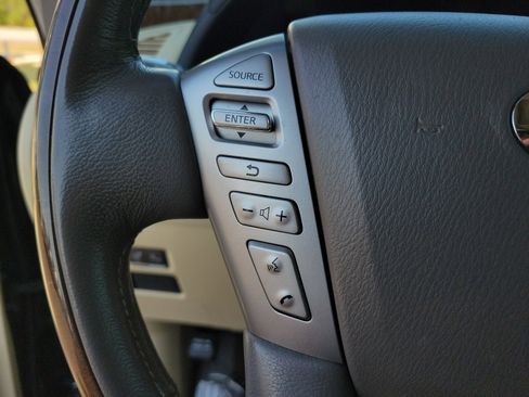 Used 2017 INFINITI QX80 2WD w/ Driver Assistance Package image 13