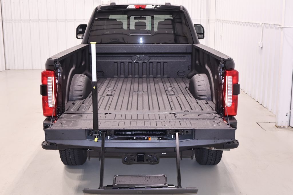 New 2027 Ford F350 Lariat w/ Black Appearance Package AWD/4WD image 40