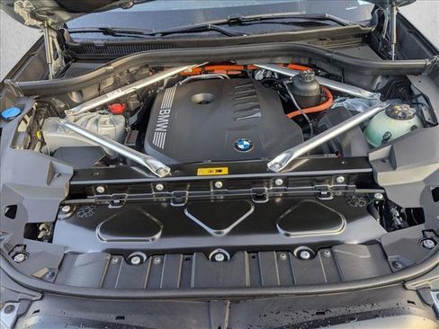 New 2026 BMW X5 xDrive50e w/ Executive Package image 17