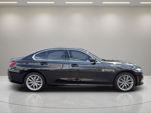 Used 2024 BMW 330i xDrive Sedan w/ Premium Package AWD/4WD image 5
