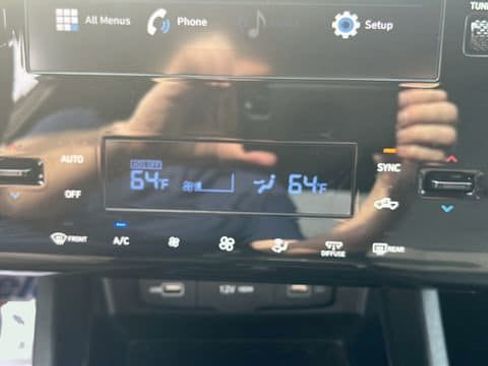 Used 2024 Hyundai Santa Cruz SEL image 26