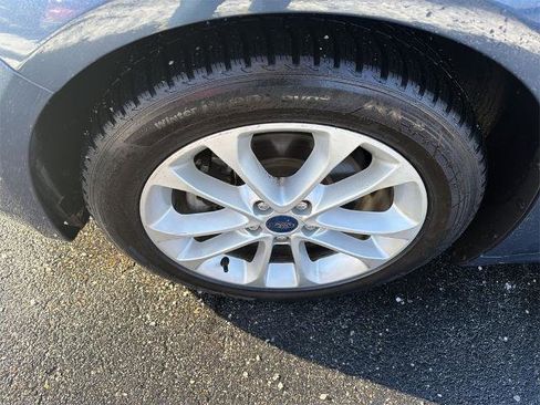 Certified 2019 Ford Fusion SE image 2