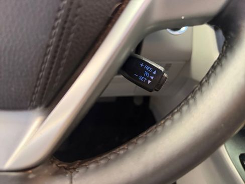Used 2015 Toyota Highlander Limited AWD/4WD image 23