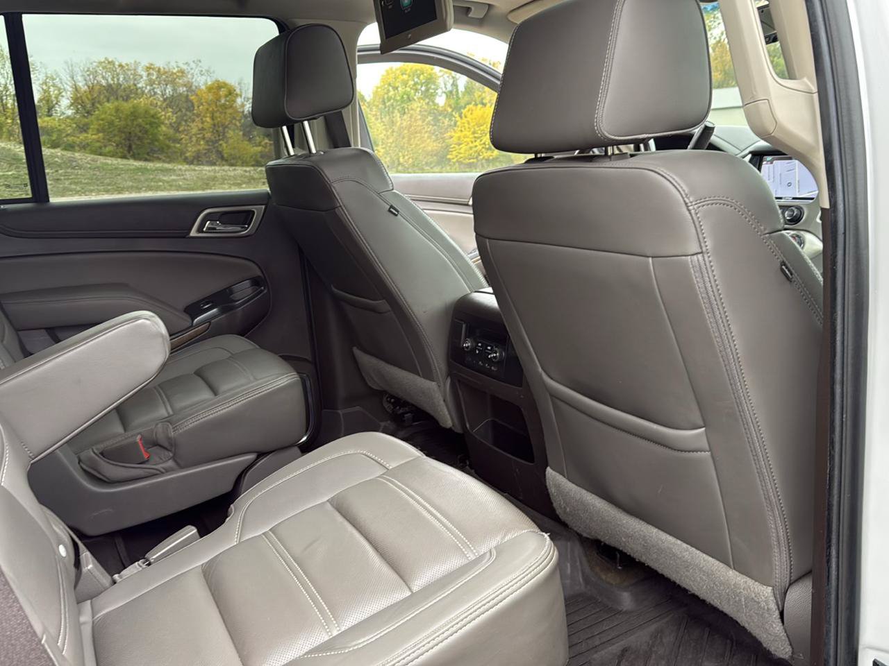 Used 2019 GMC Yukon Denali w/ Denali Ultimate Package AWD/4WD image 34