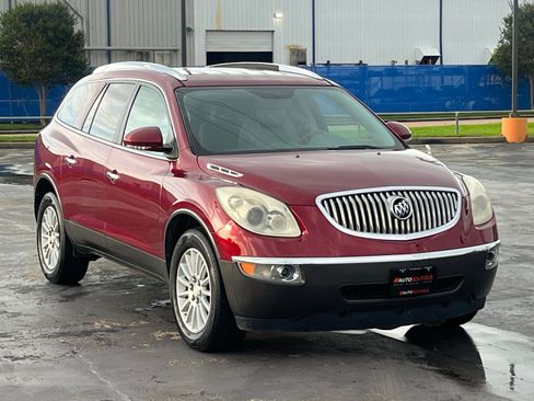 Used 2011 Buick Enclave CXL FWD image 3
