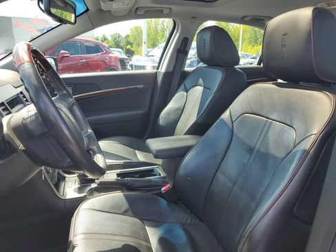 Used 2010 Lincoln MKZ AWD image 8