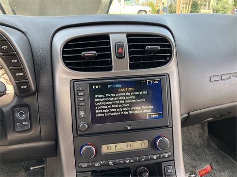 Used 2006 Chevrolet Corvette Coupe w/ Preferred Equipment Group image 13