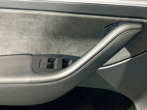 Used 2023 Tesla Model Y Performance AWD/4WD image 14