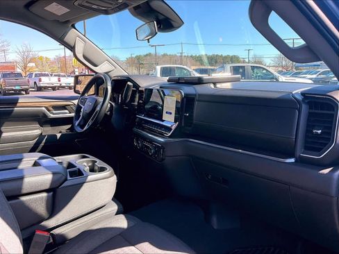 Used 2024 Chevrolet Silverado 1500 LT image 21