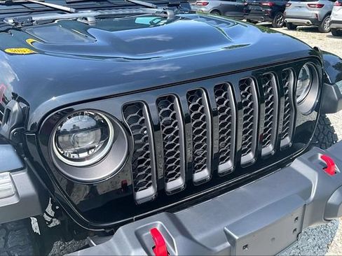 Used 2023 Jeep Gladiator Rubicon w/ LED Lighting Group AWD/4WD image 29
