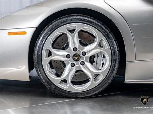 Used 2006 Lamborghini Murcielago Roadster AWD/4WD image 19