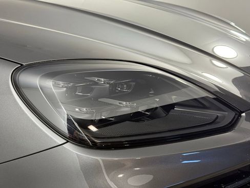 New 2026 Porsche Cayenne Turbo AWD/4WD image 15