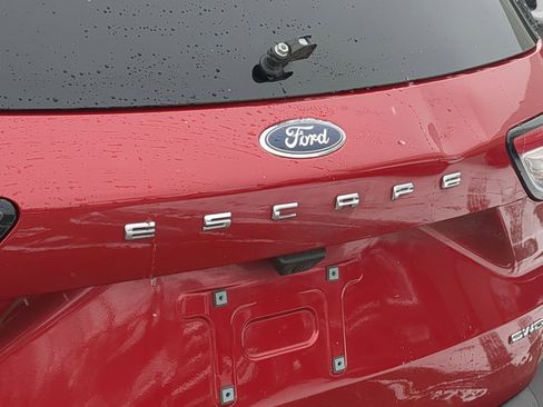 Used 2022 Ford Escape SEL image 14