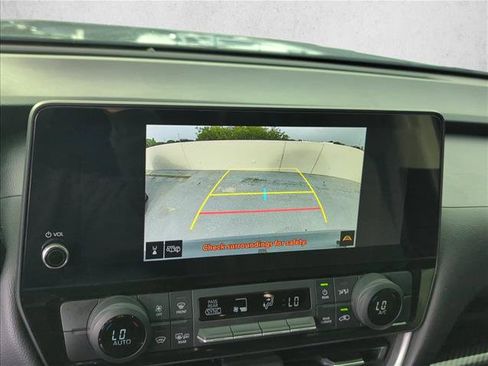 Certified 2025 Toyota Grand Highlander AWD Hybrid image 22
