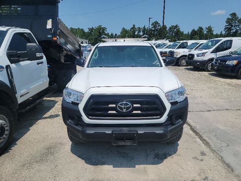 Used 2023 Toyota Tacoma SR RWD image 3