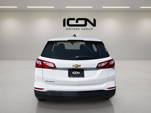 Used 2021 Chevrolet Equinox LS w/ LPO, Floor Liner Package FWD image 4
