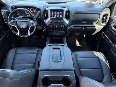 Used 2021 Chevrolet Silverado 1500 LT Trail Boss w/ Convenience Package II AWD/4WD image 12