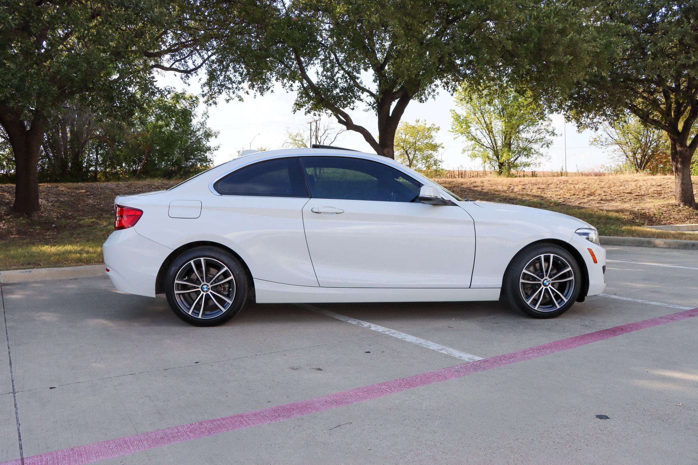 Used 2018 BMW 230i xDrive Coupe AWD/4WD image 8