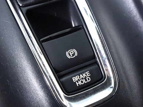 Used 2021 Honda HR-V LX image 22