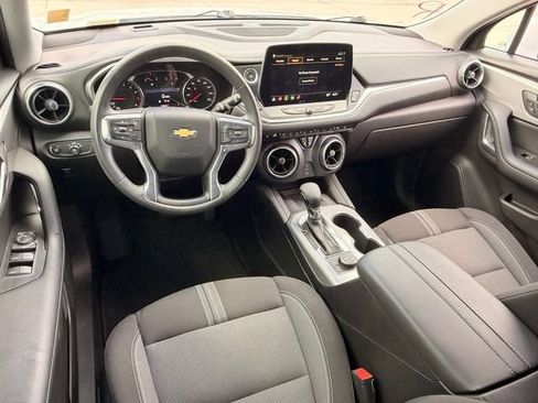 Used 2023 Chevrolet Blazer LT w/ Convenience Package FWD image 12