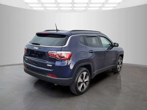 Used 2020 Jeep Compass Latitude w/ Popular Equipment Group AWD/4WD image 4