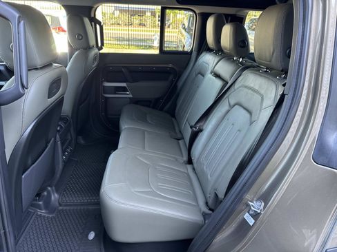 Certified 2022 Land Rover Defender 110 SE image 13