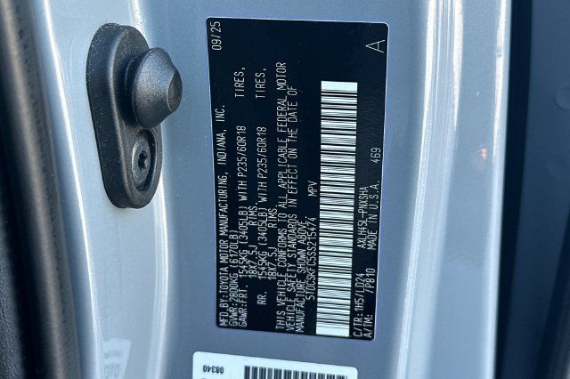 Certified 2025 Toyota Sienna XSE w/ XSE Premium Package AWD/4WD image 35