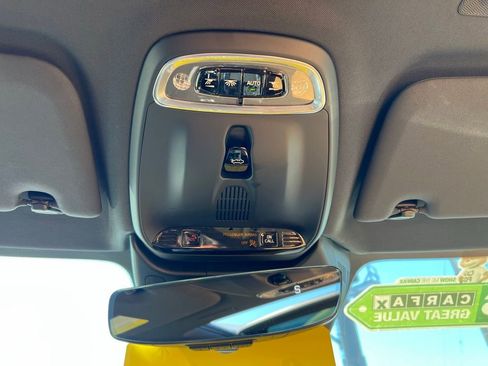 Used 2020 Volvo V60 T5 Cross Country image 33