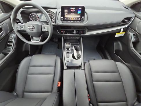 Used 2026 Nissan Rogue SV image 20