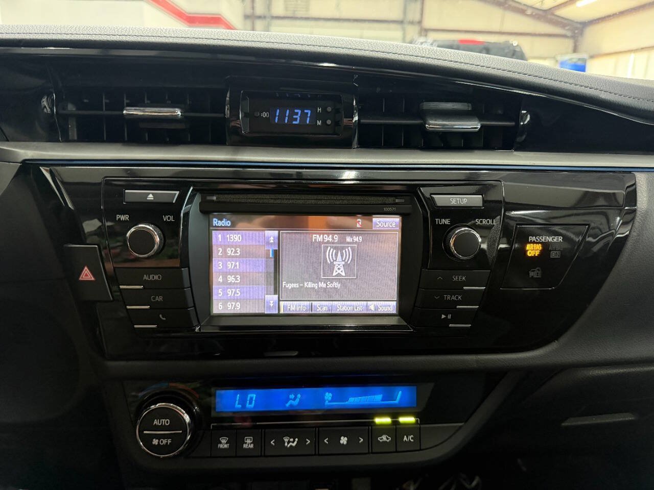 Used 2016 Toyota Corolla S FWD image 25