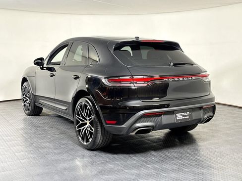 Certified 2026 Porsche Macan AWD/4WD image 3