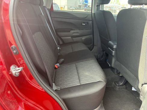 Used 2025 Mitsubishi Outlander Sport SE AWD/4WD image 12