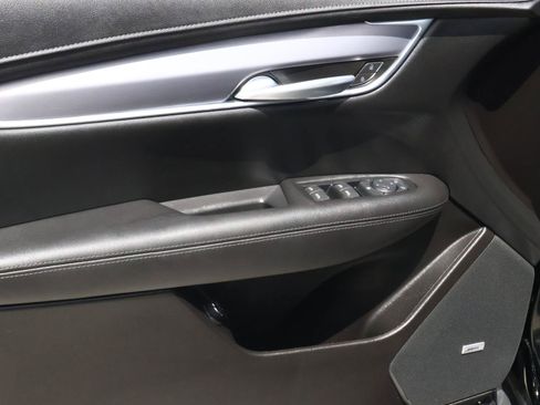Used 2025 Cadillac XT5 Luxury w/ LPO, Floor Liner Package FWD image 19