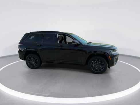 New 2026 Jeep Grand Cherokee Limited Reserve image 9