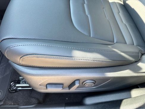 New 2026 Kia Sportage SX image 13