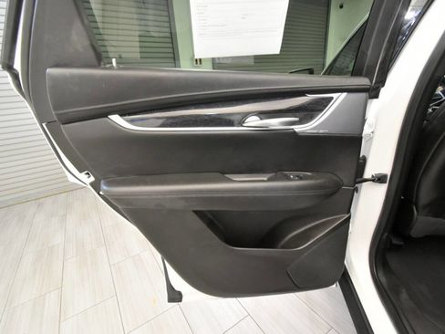 Used 2024 Cadillac XT5 Premium Luxury FWD image 15