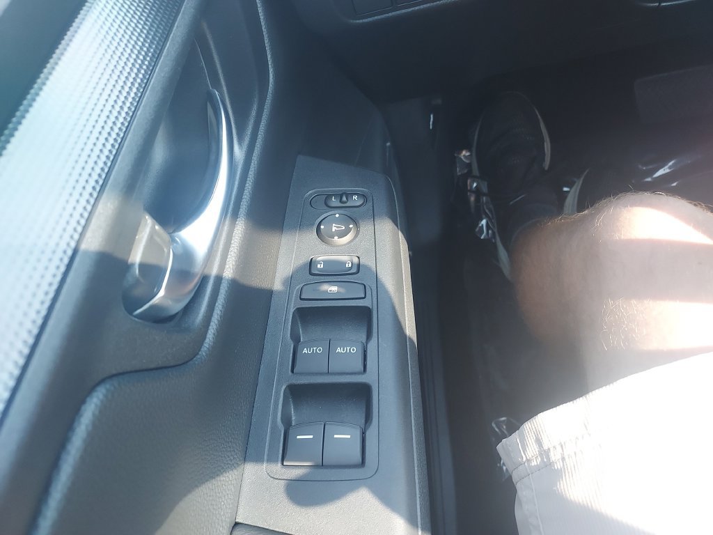 Used 2025 Honda CR-V EX image 24