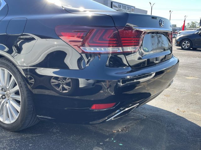 Used 2014 Lexus LS 460 w/ Comfort Package RWD image 5