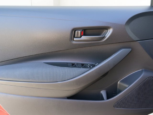 Used 2022 Toyota Corolla LE FWD image 13